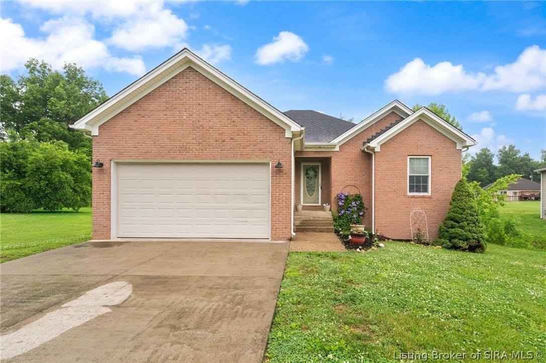 118 West Pigeon Ridge Court, Scottsburg, IN 47170