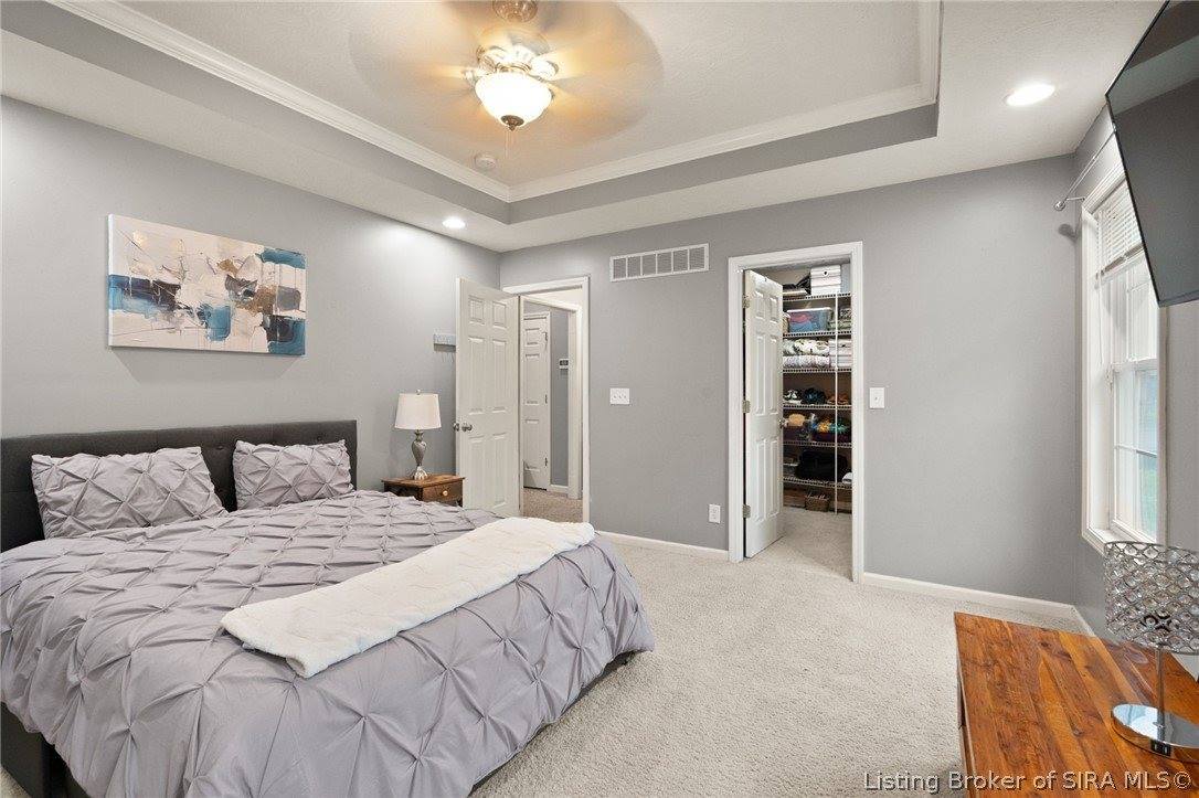 118 West Pigeon Ridge Court, Scottsburg, IN 47170