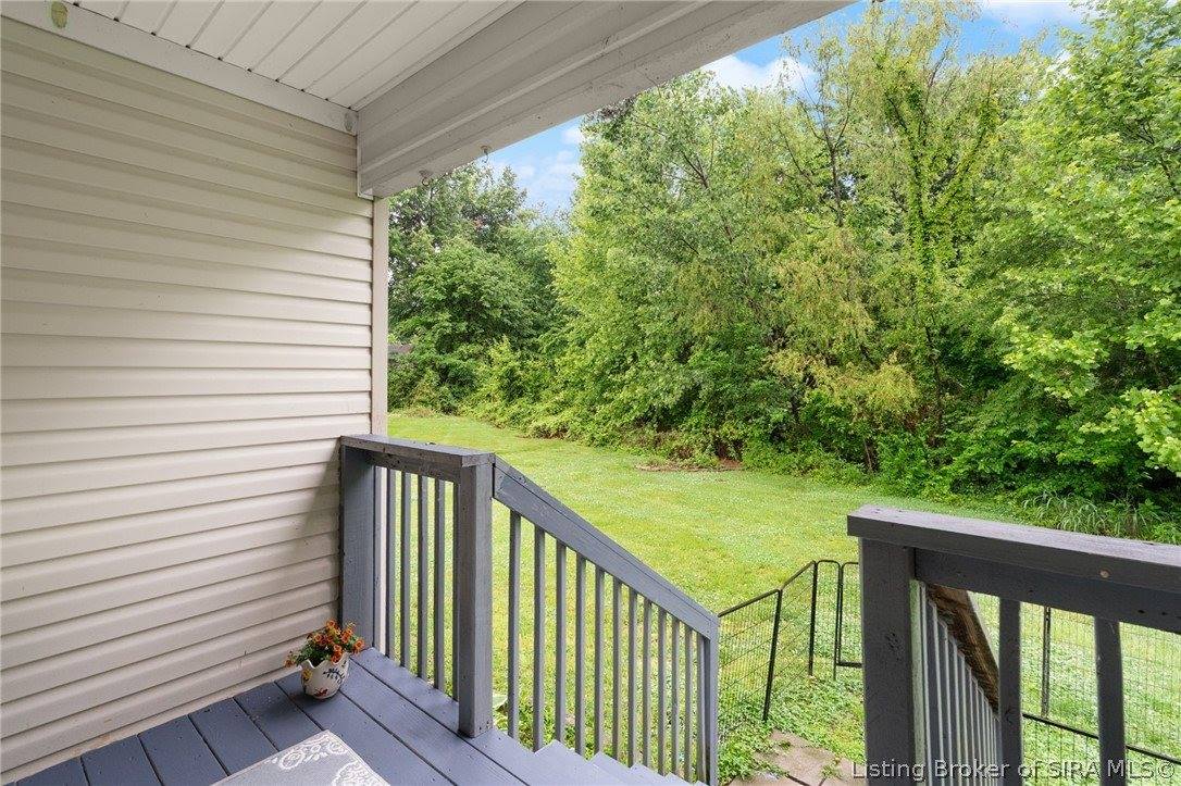 118 West Pigeon Ridge Court, Scottsburg, IN 47170