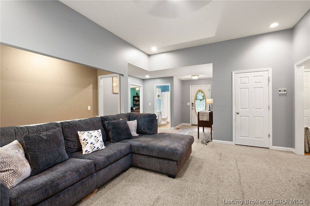 118 West Pigeon Ridge Court, Scottsburg, IN 47170
