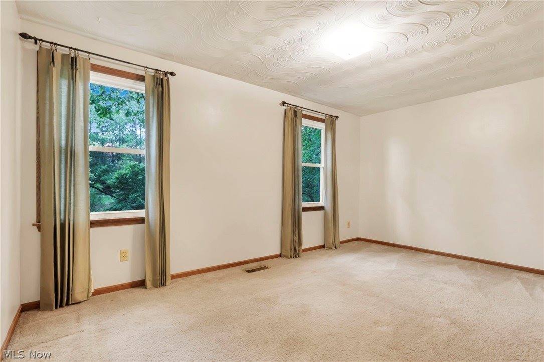 60467 Apache Lane, Senecaville, OH 43780