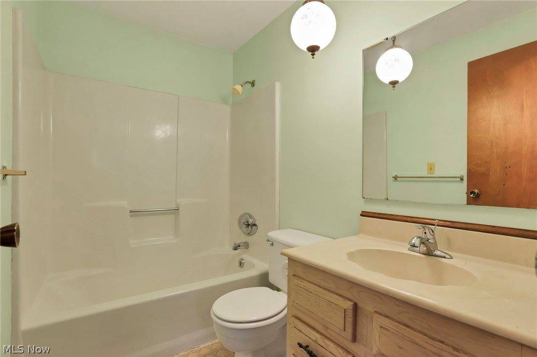 60467 Apache Lane, Senecaville, OH 43780