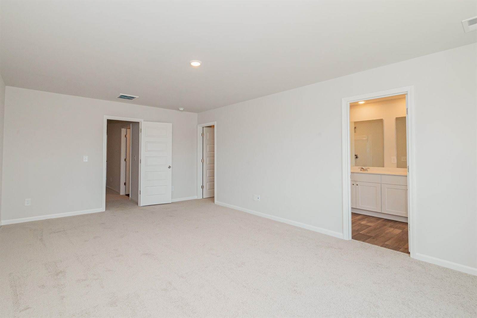 402 Tiliwa Street, Summerville, SC 29486