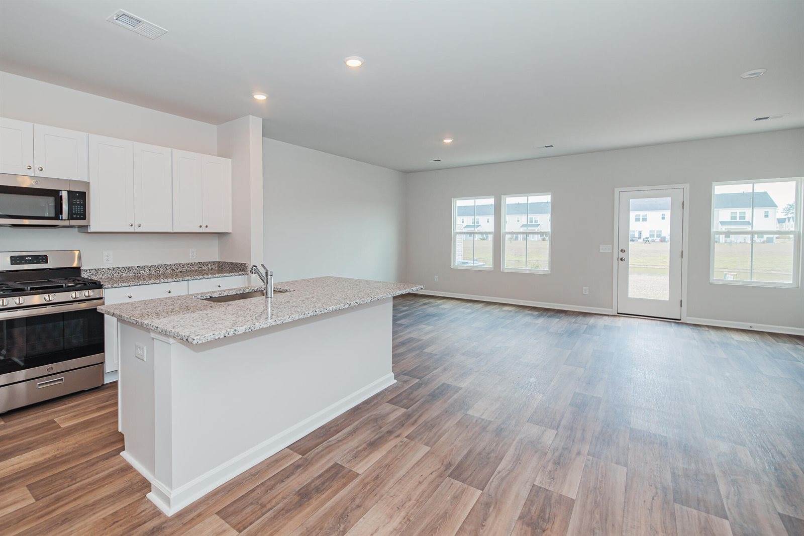 402 Tiliwa Street, Summerville, SC 29486