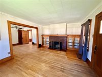 1447 Milton Avenue, Des Moines, IA 50316