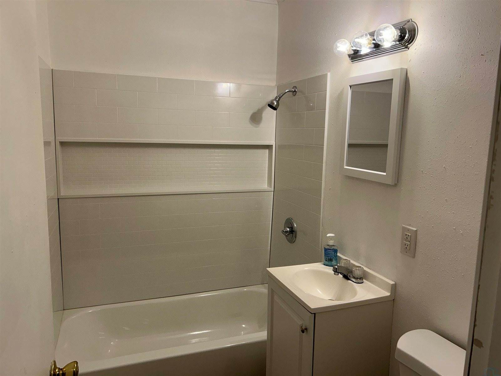 2217 Geneva, Sioux City, IA 51103