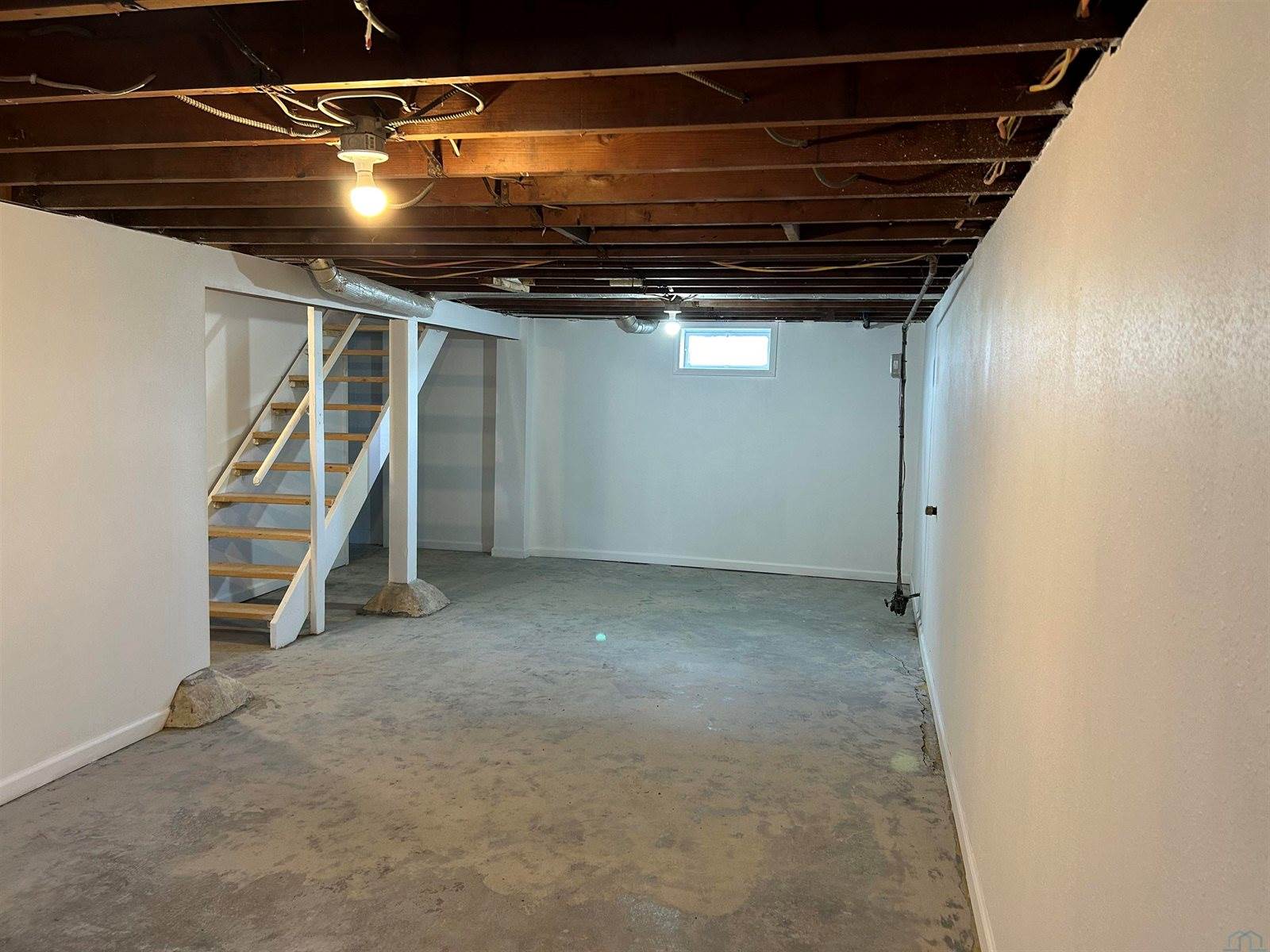 2217 Geneva, Sioux City, IA 51103