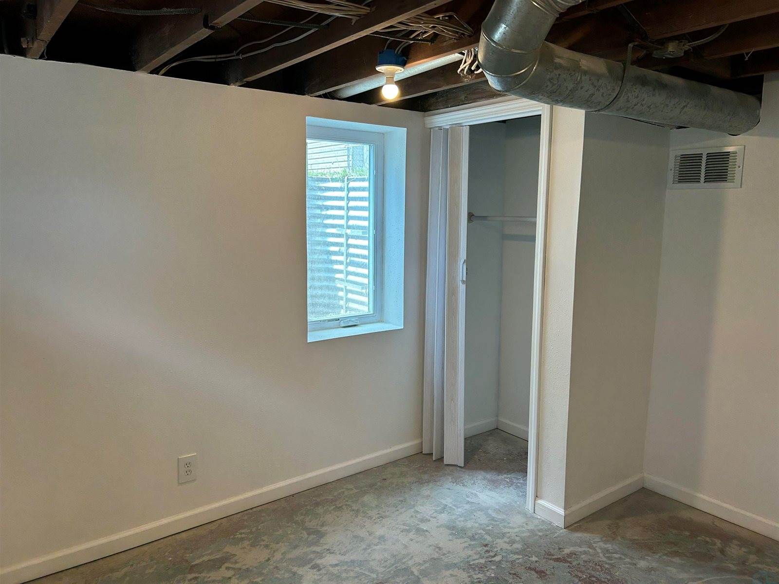 2217 Geneva, Sioux City, IA 51103