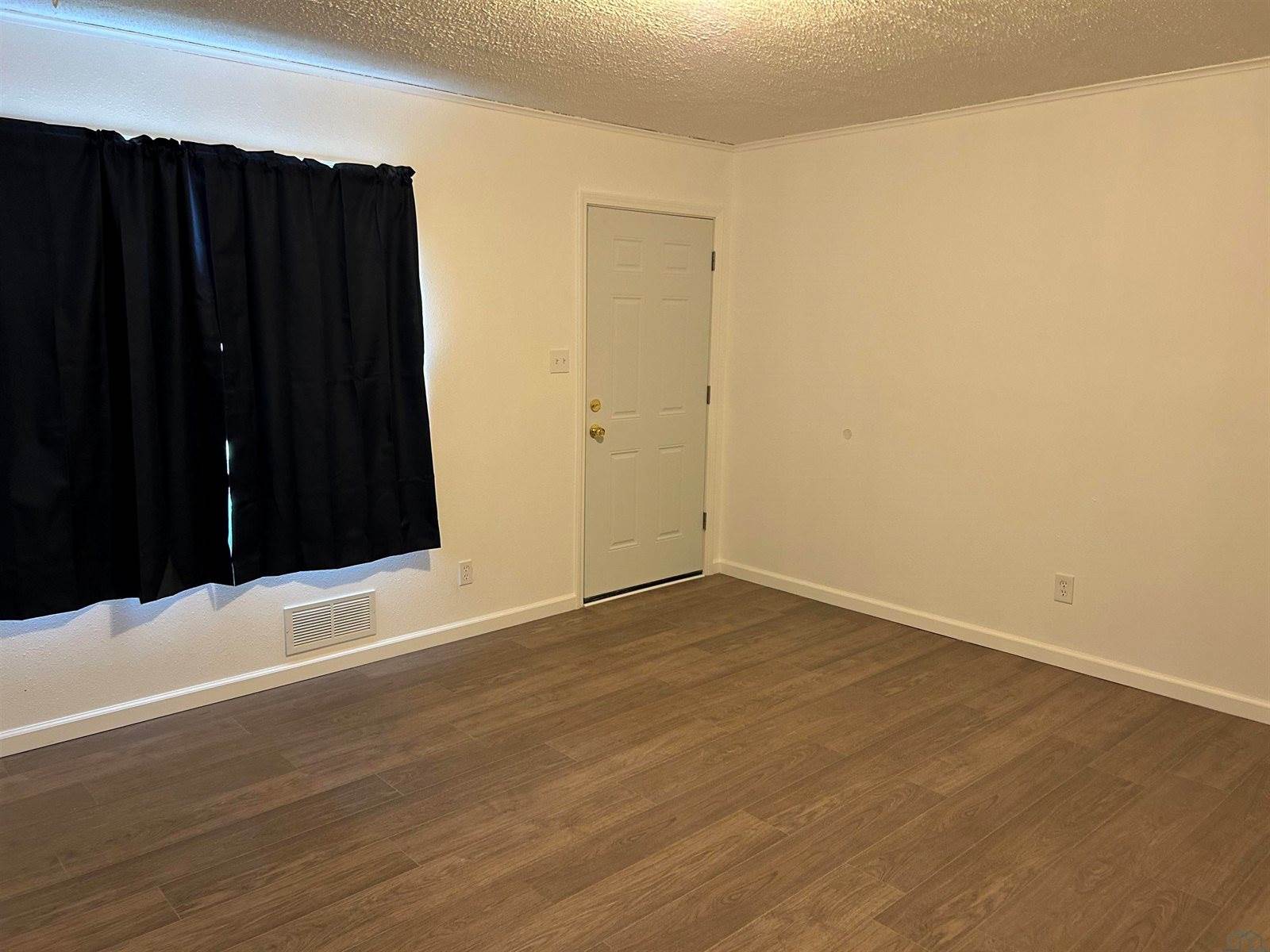 2217 Geneva, Sioux City, IA 51103