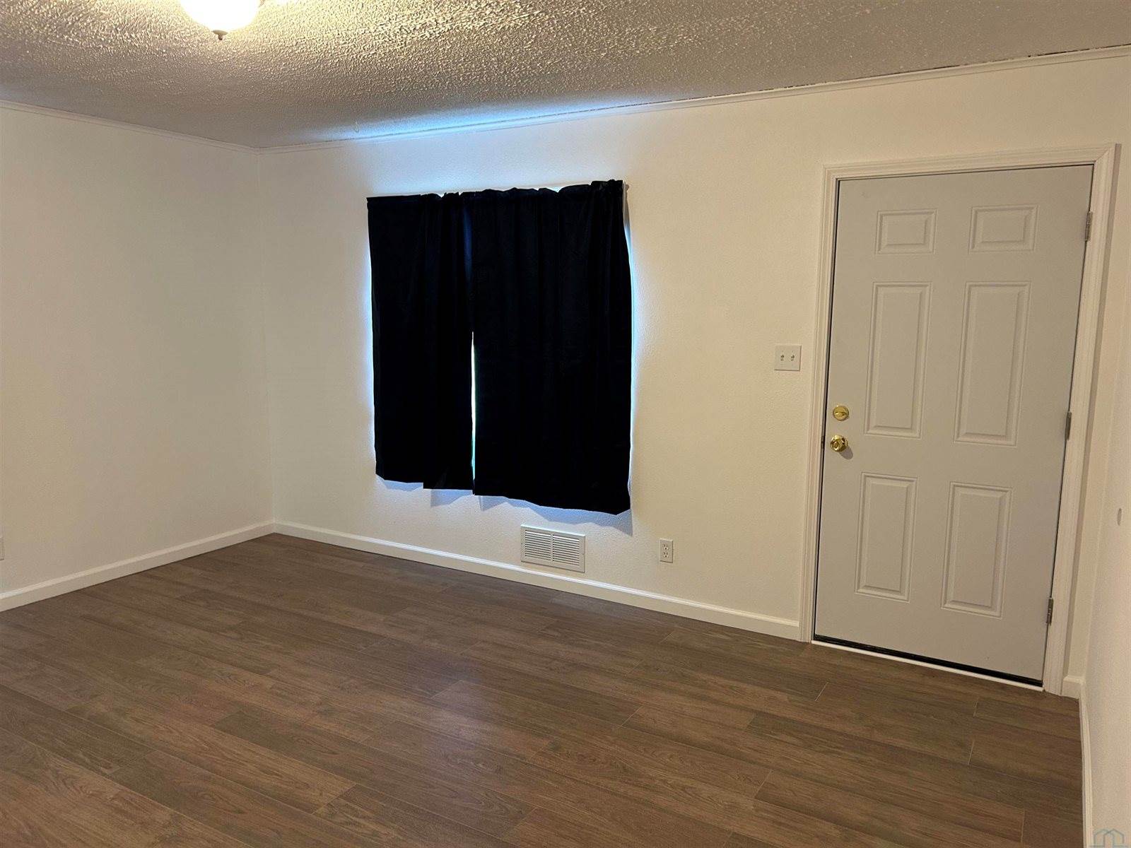 2217 Geneva, Sioux City, IA 51103