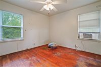2109 Wayside Drive, Bryan, TX 77802