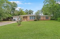 2109 Wayside Drive, Bryan, TX 77802
