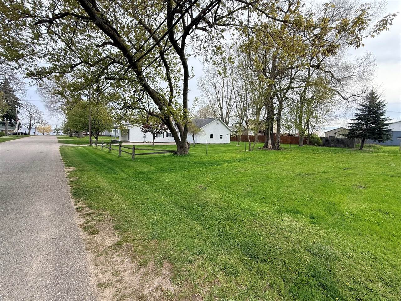 Lot 46 Oliver, Houghton Lake, MI 48629