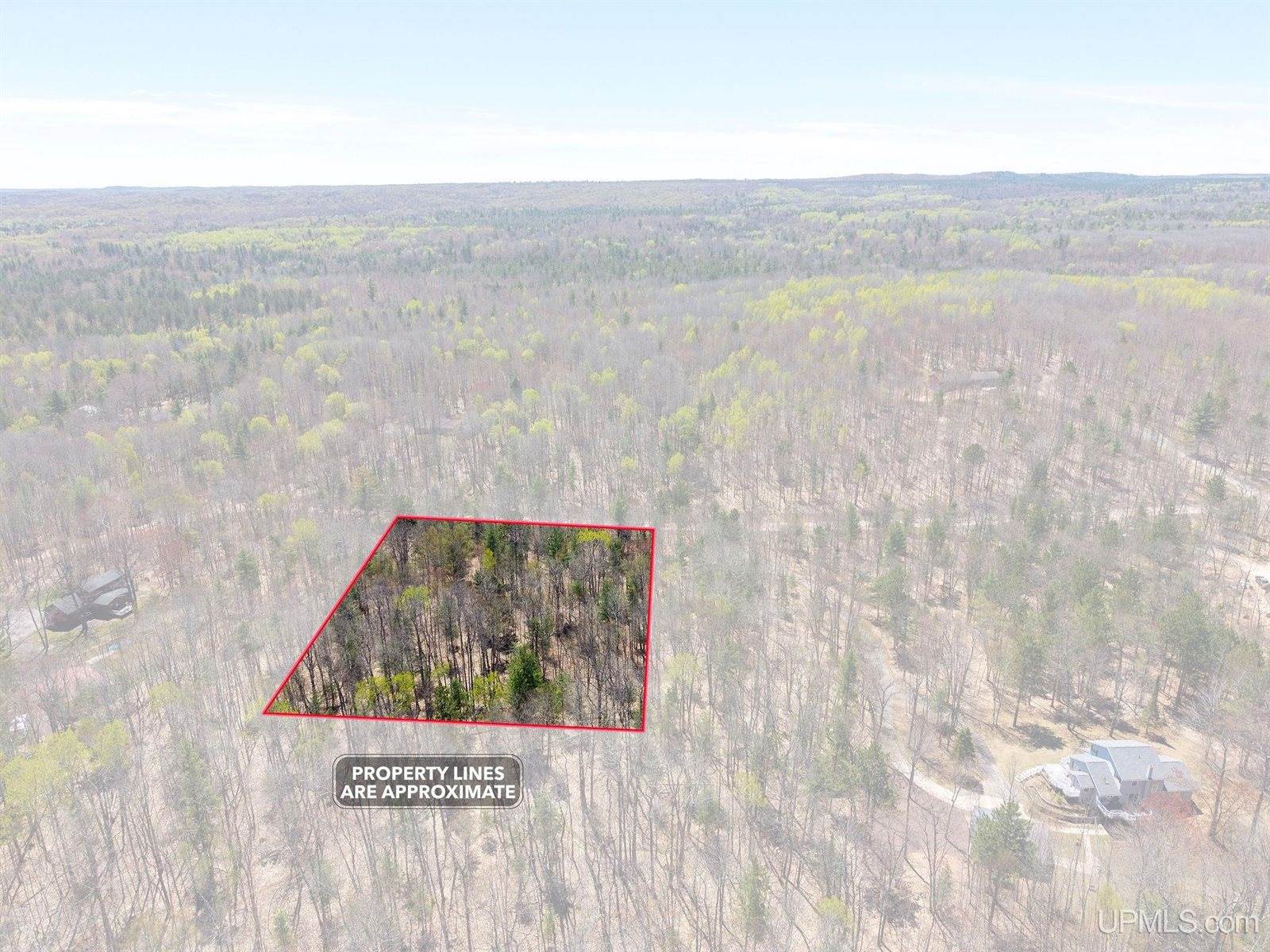 TBD S Tracie Lane, Marquette, MI 49855