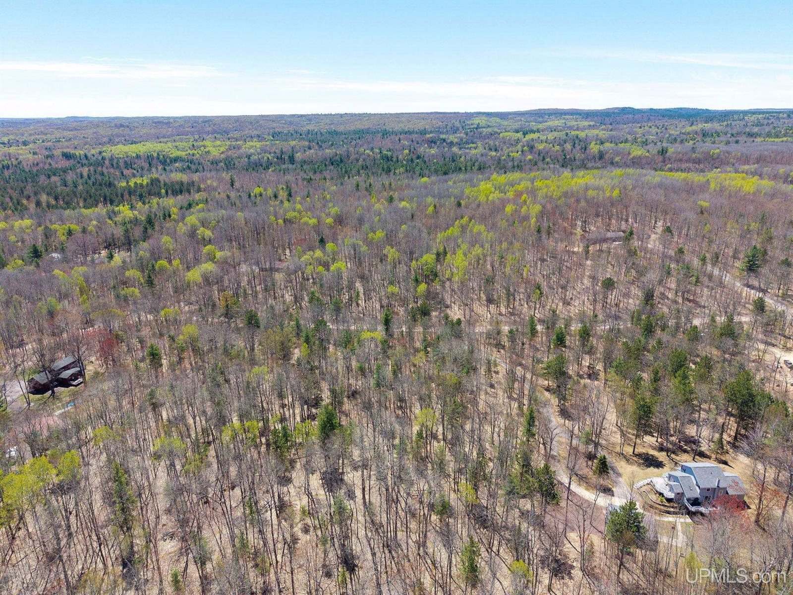 TBD S Tracie Lane, Marquette, MI 49855