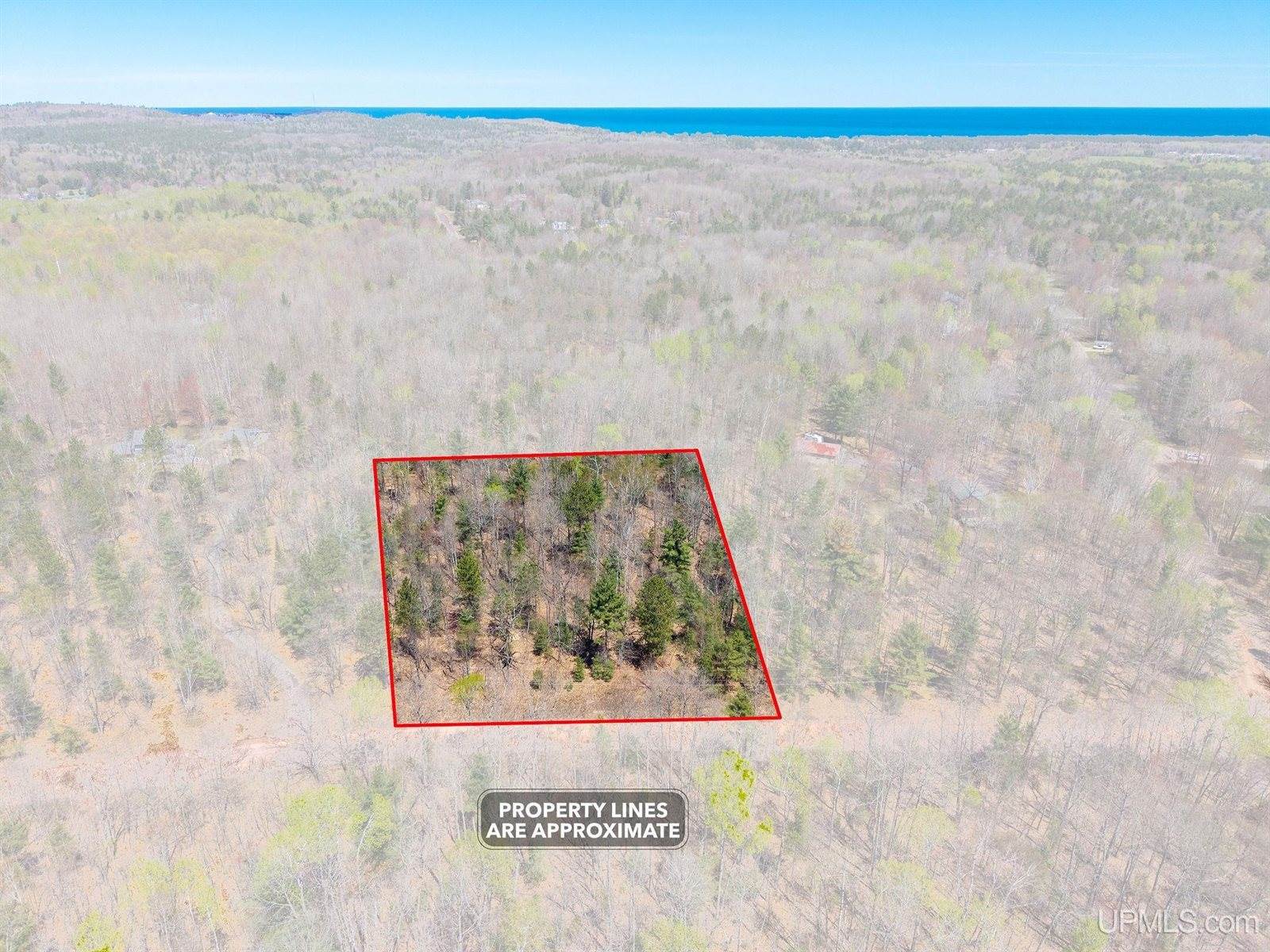 TBD S Tracie Lane, Marquette, MI 49855