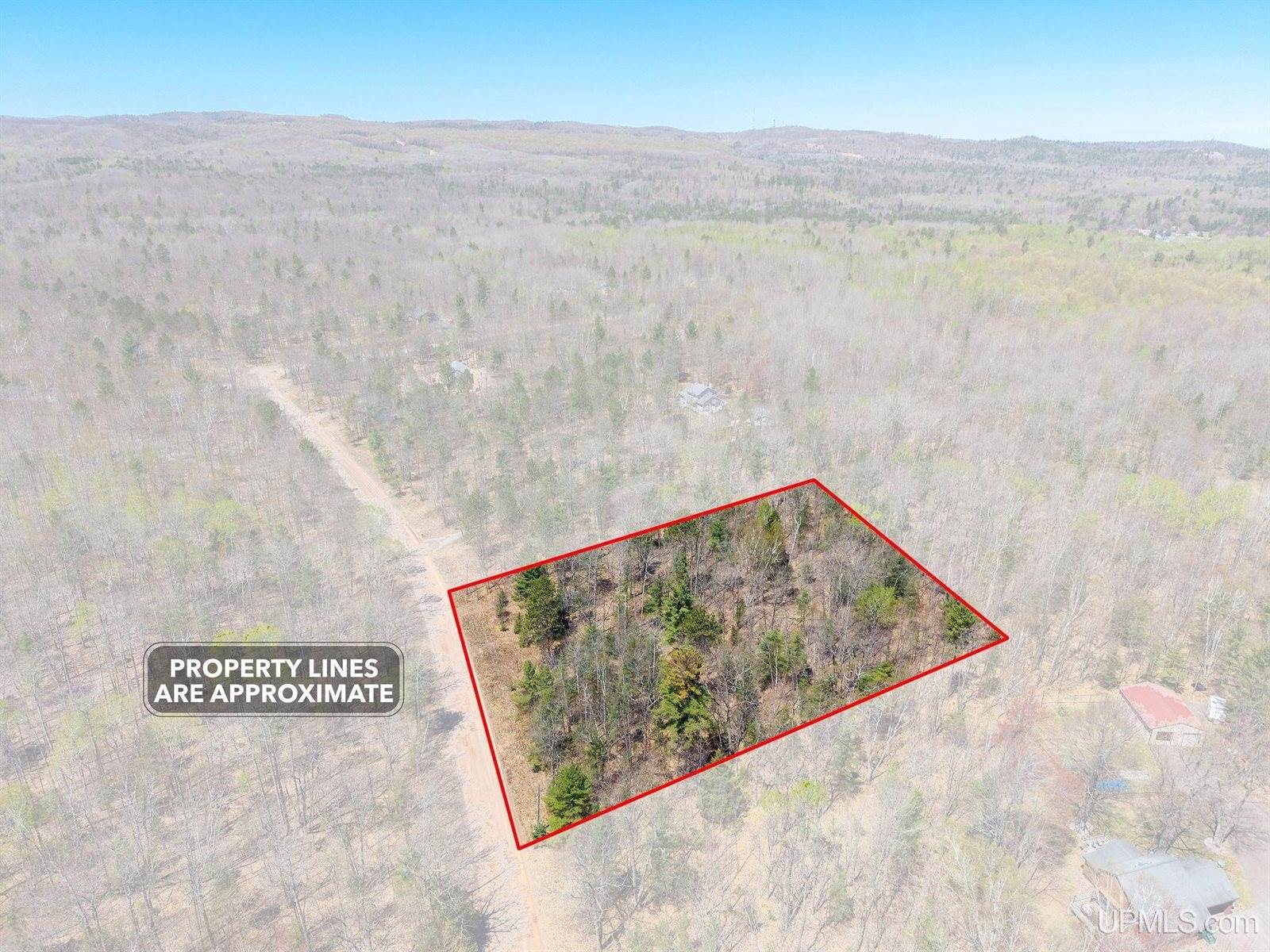 TBD S Tracie Lane, Marquette, MI 49855