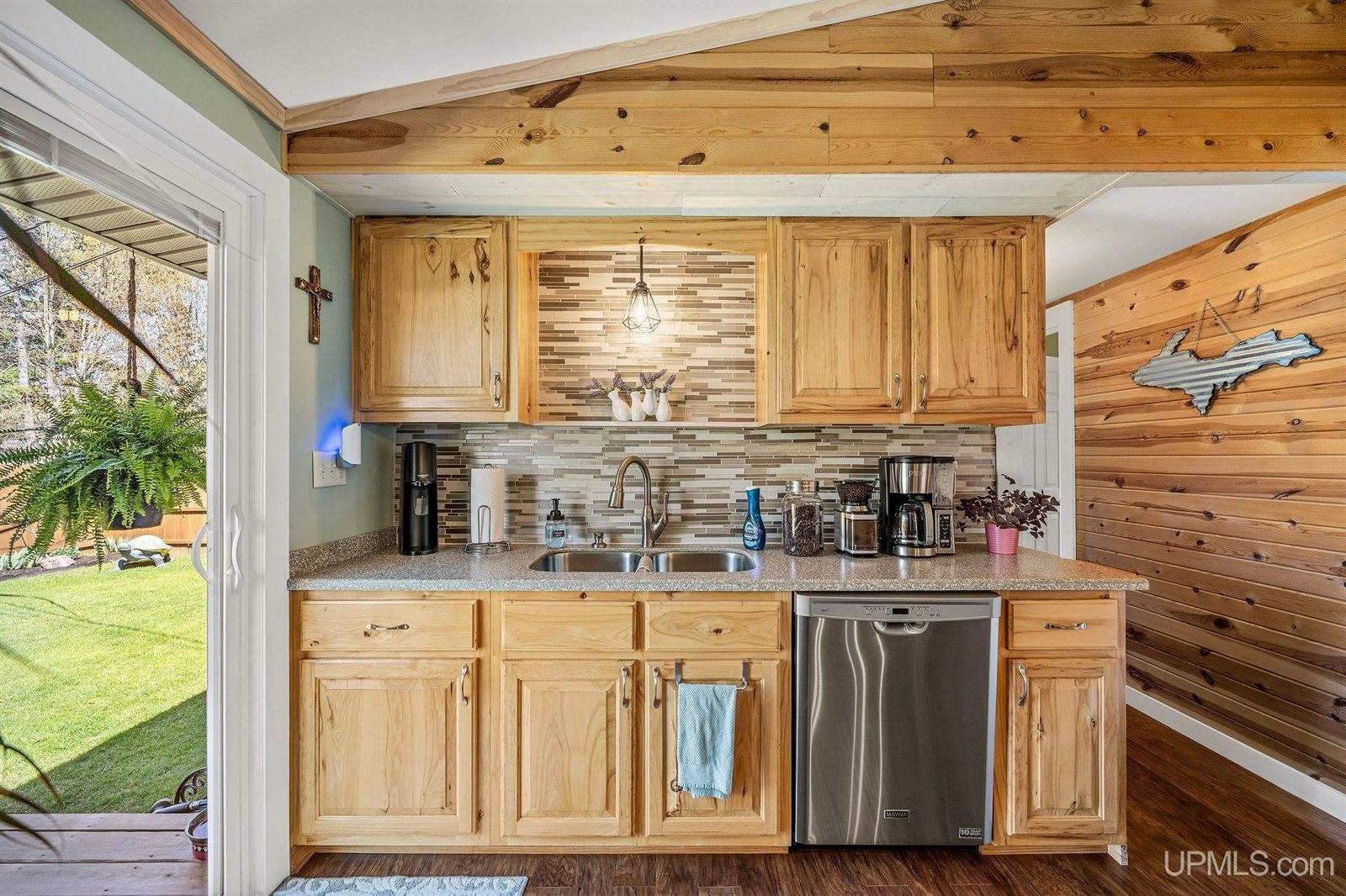 302 N River Drive, Gwinn, MI 49841