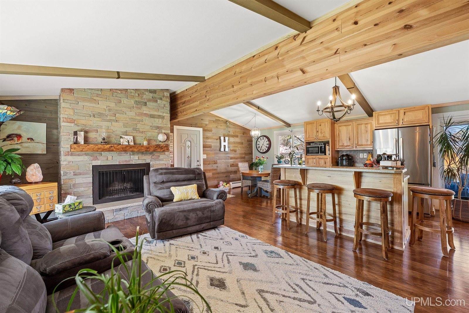 302 N River Drive, Gwinn, MI 49841