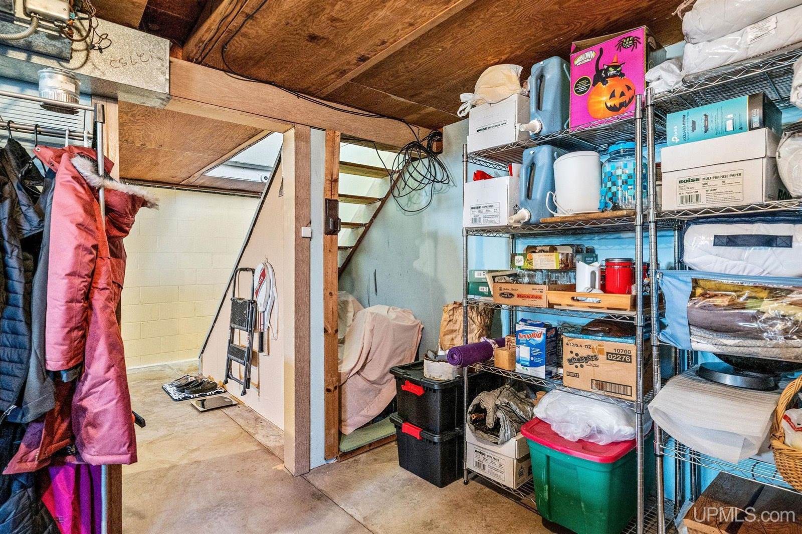 302 N River Drive, Gwinn, MI 49841