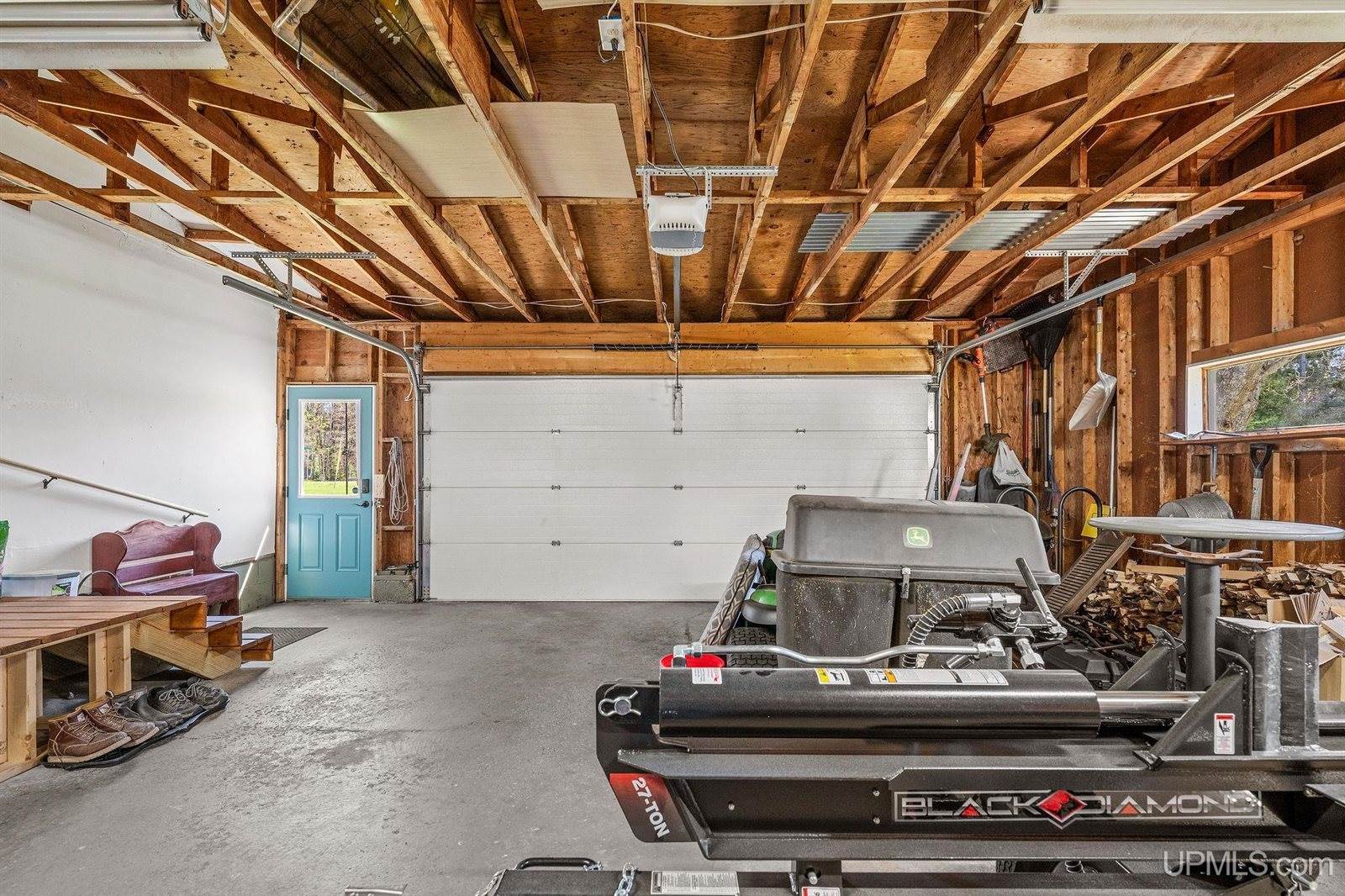 302 N River Drive, Gwinn, MI 49841