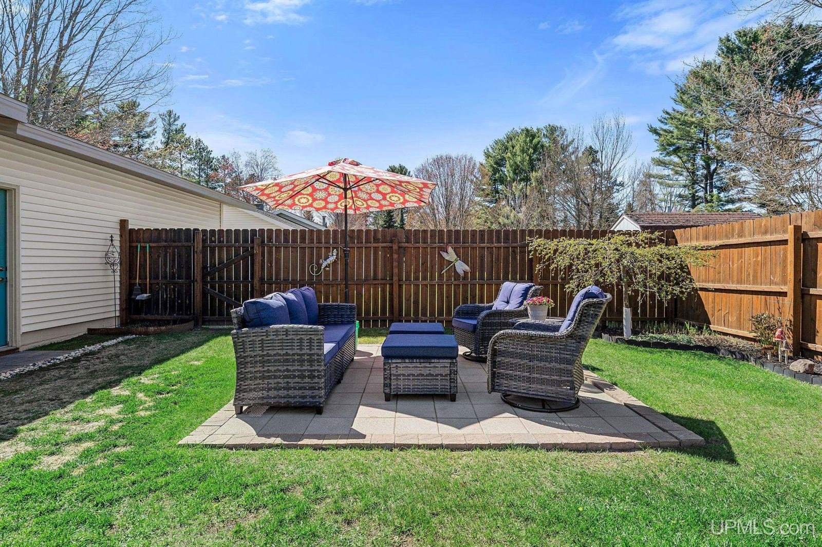 302 N River Drive, Gwinn, MI 49841