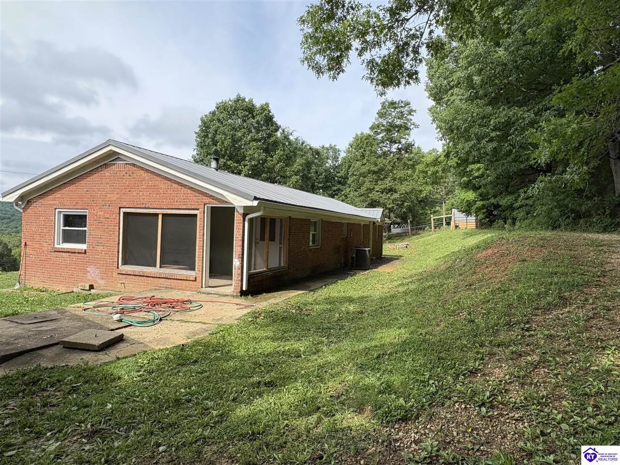 2088 Pine Ridge Road, Battletown, KY 40104