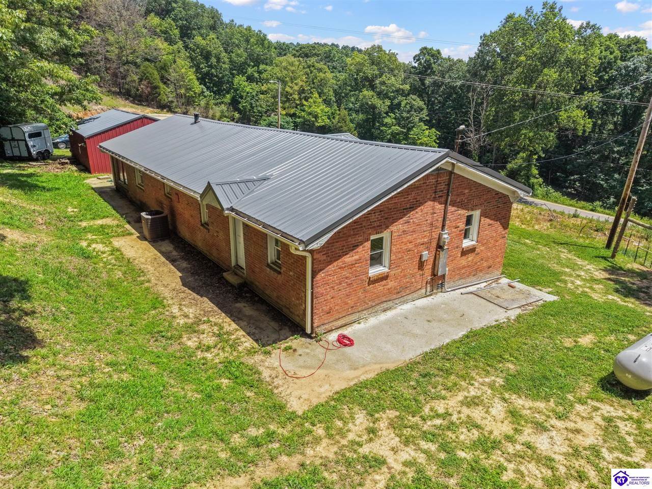 2088 Pine Ridge Road, Battletown, KY 40104