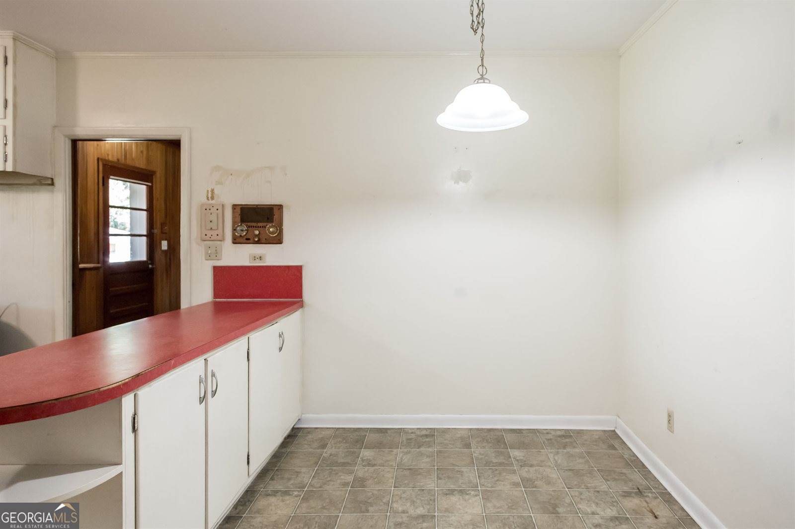 1402 West 12th Street, Alma, GA 31510