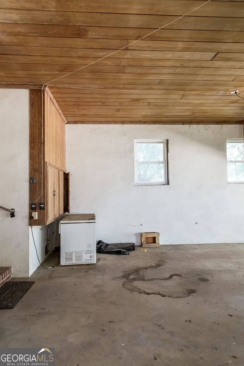 1402 West 12th Street, Alma, GA 31510