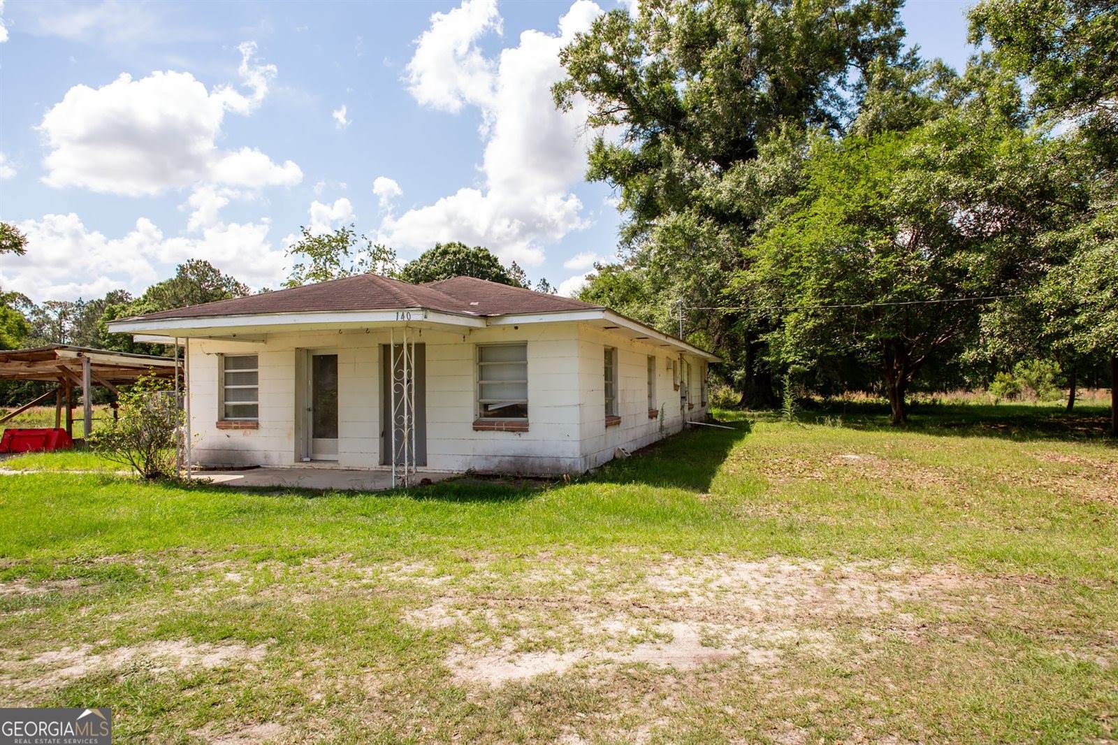 1402 West 12th Street, Alma, GA 31510