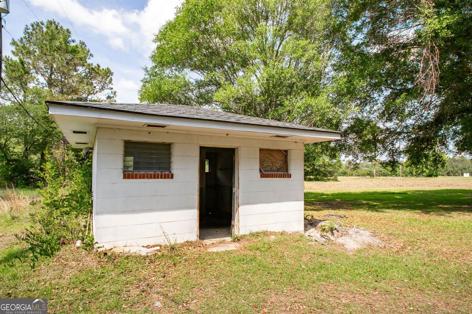 1402 West 12th Street, Alma, GA 31510