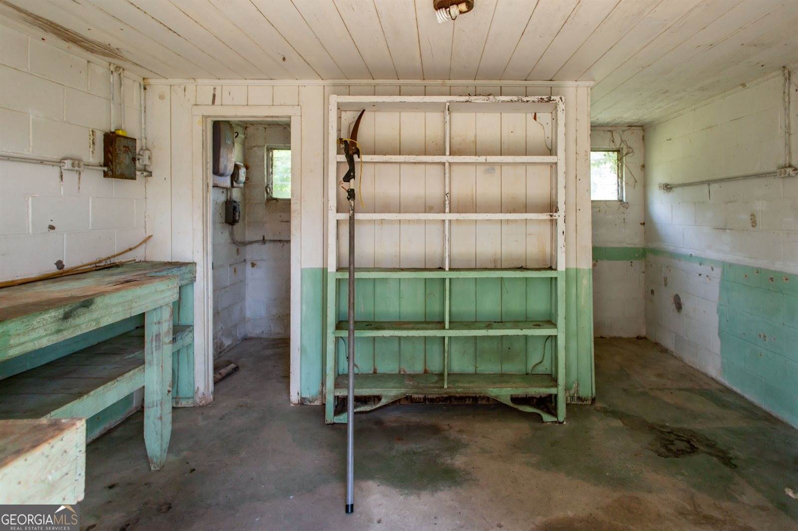 1402 West 12th Street, Alma, GA 31510