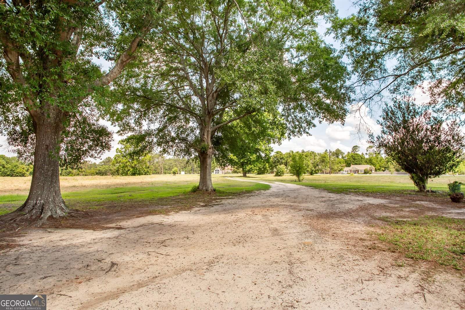 1402 West 12th Street, Alma, GA 31510