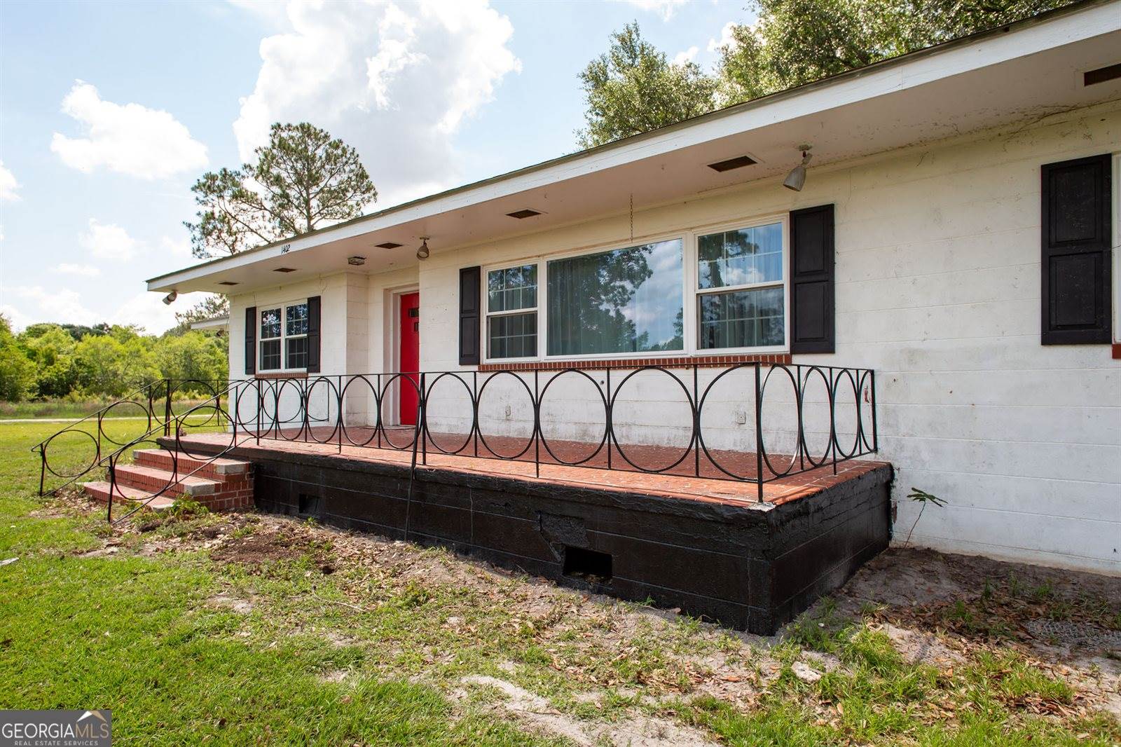 1402 West 12th Street, Alma, GA 31510