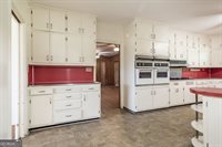 1402 West 12th Street, Alma, GA 31510