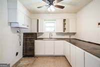 1402 West 12th Street, Alma, GA 31510