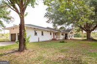 1402 West 12th Street, Alma, GA 31510