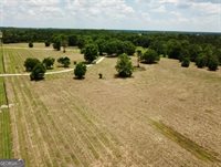 1402 West 12th Street, Alma, GA 31510
