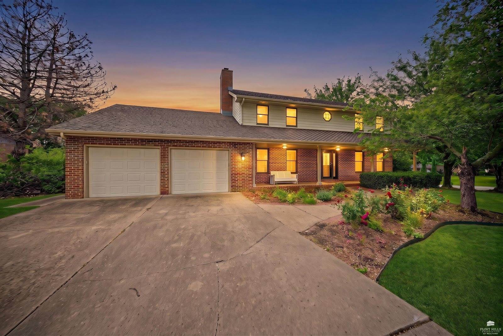 731 Victoria Heights Terrace, Salina, KS 67401