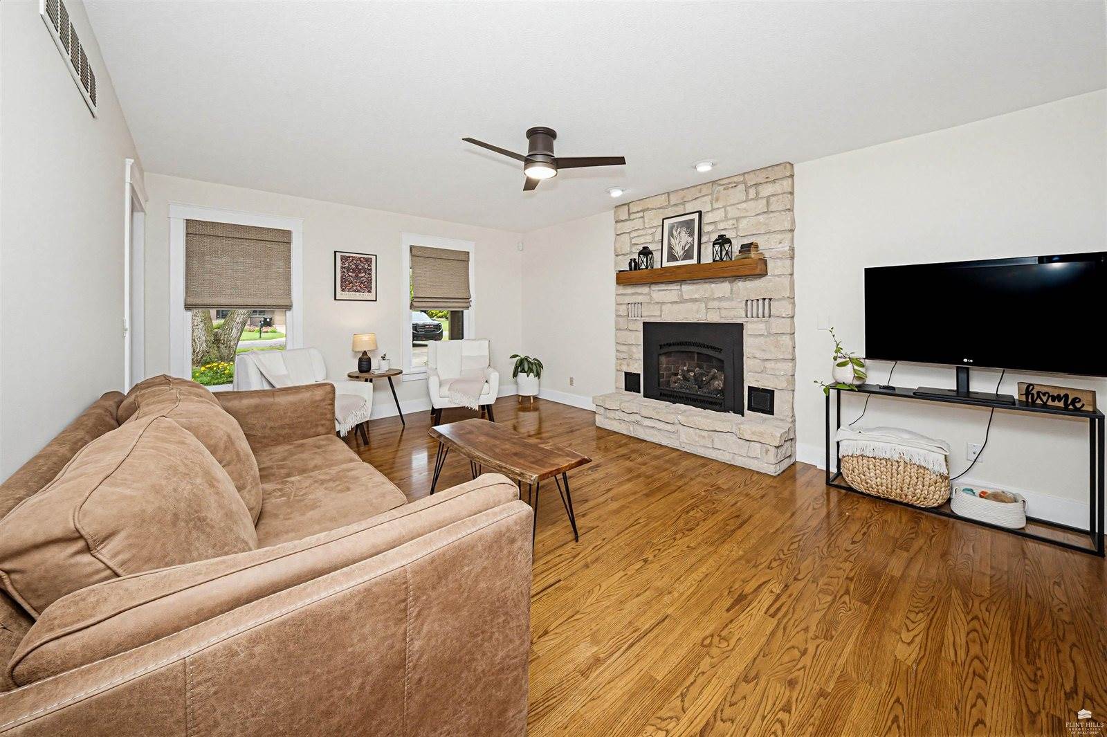 731 Victoria Heights Terrace, Salina, KS 67401