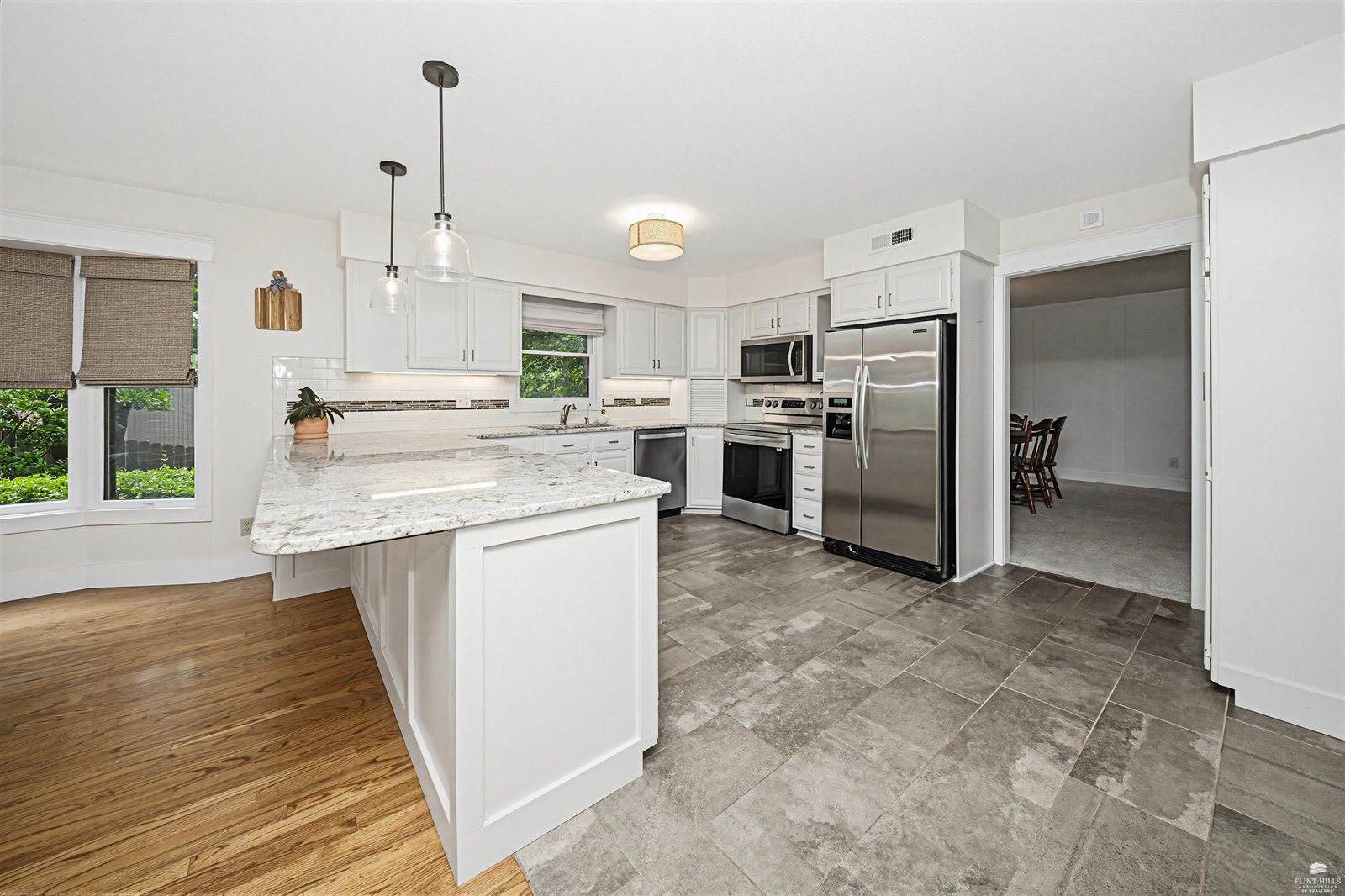 731 Victoria Heights Terrace, Salina, KS 67401