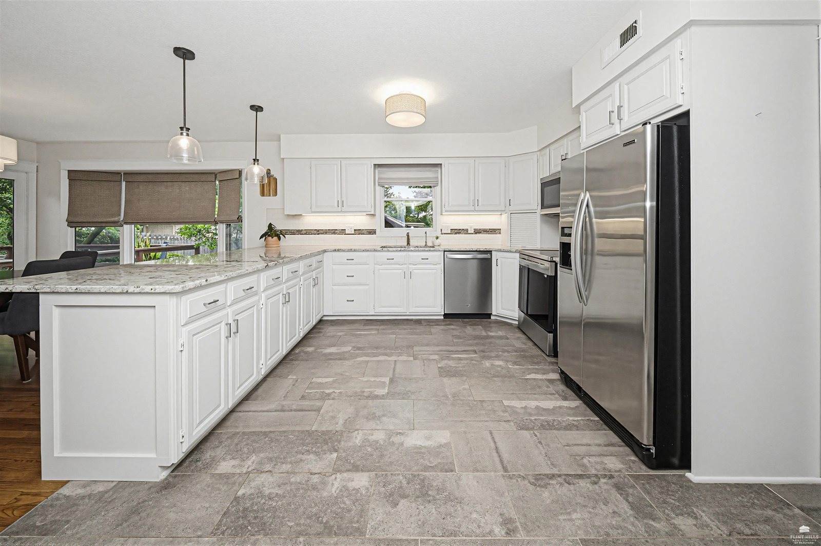 731 Victoria Heights Terrace, Salina, KS 67401