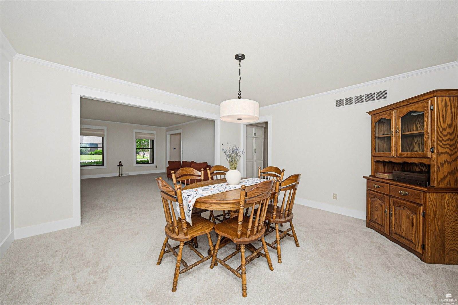 731 Victoria Heights Terrace, Salina, KS 67401