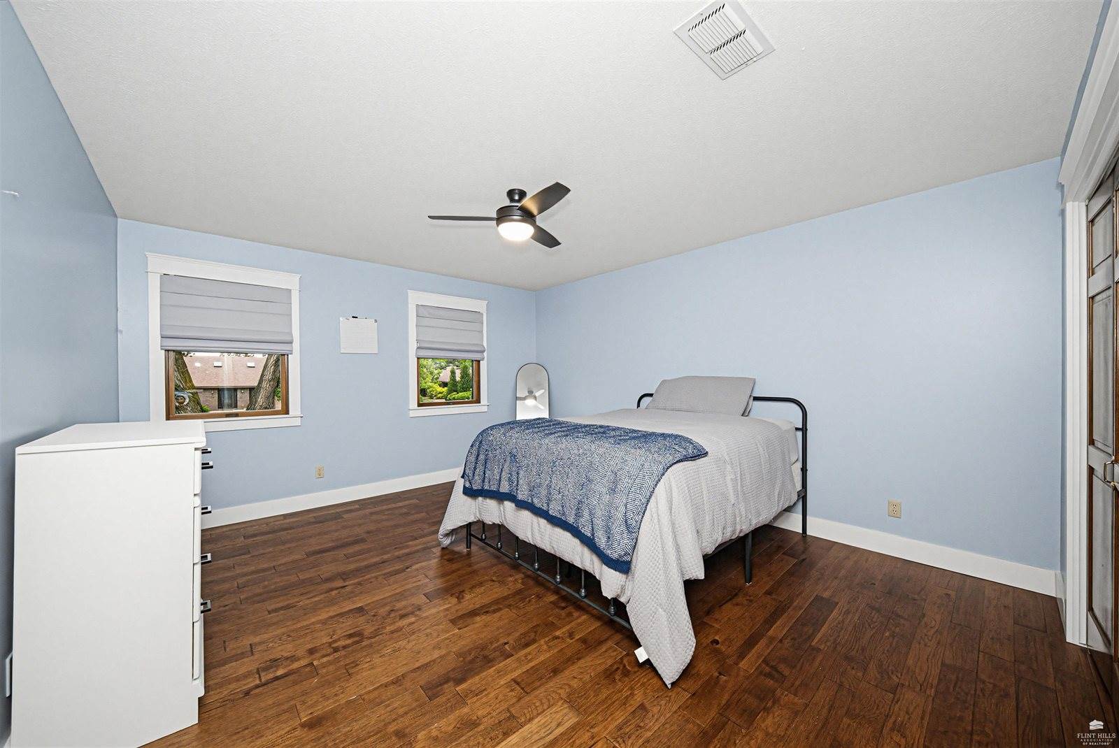 731 Victoria Heights Terrace, Salina, KS 67401