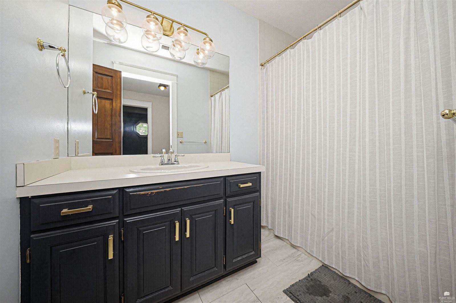 731 Victoria Heights Terrace, Salina, KS 67401