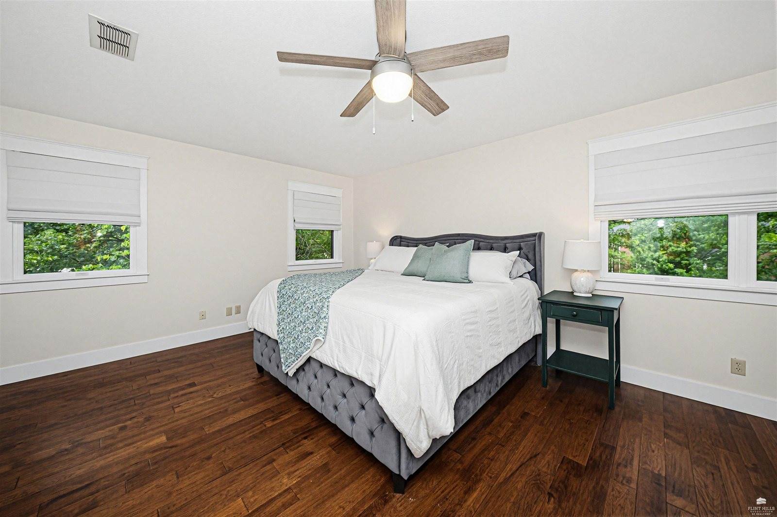 731 Victoria Heights Terrace, Salina, KS 67401