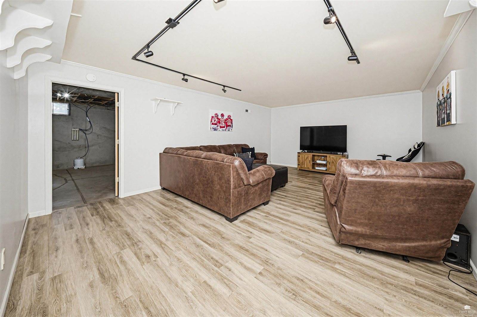 731 Victoria Heights Terrace, Salina, KS 67401