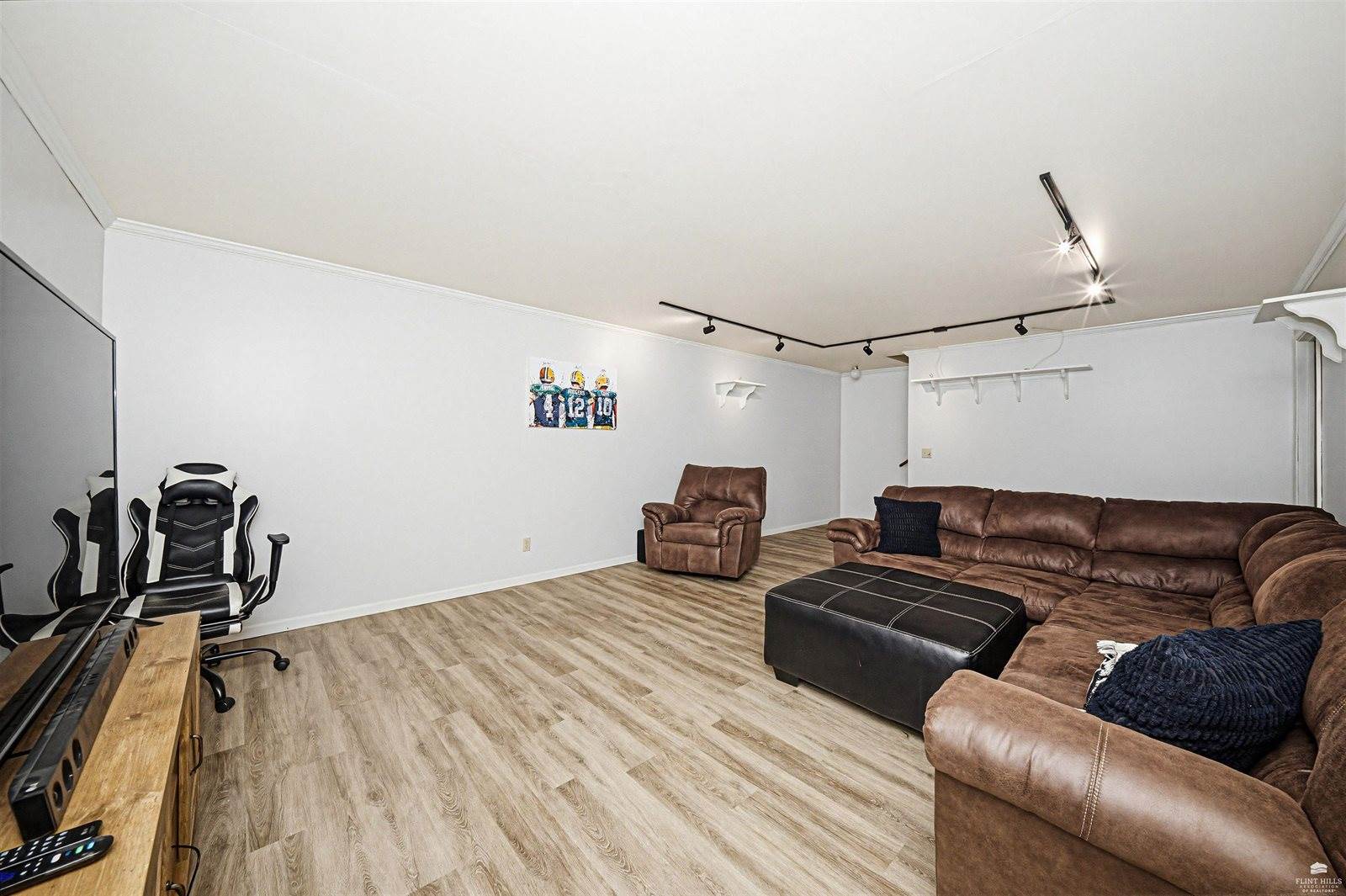 731 Victoria Heights Terrace, Salina, KS 67401