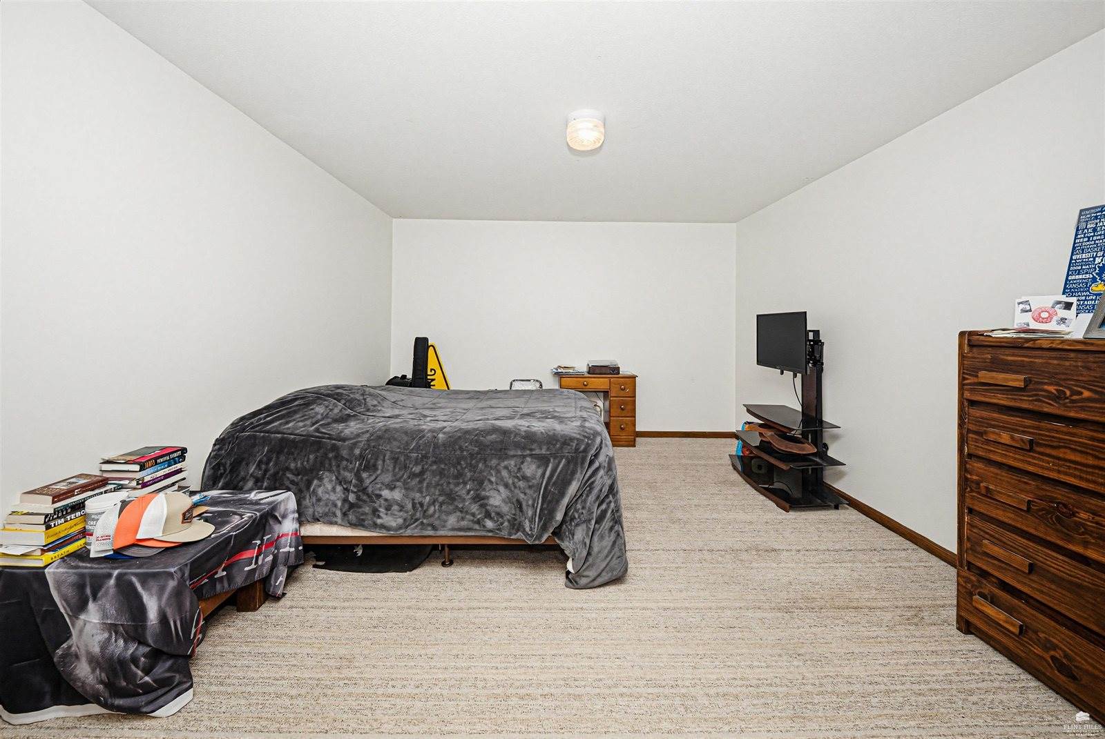 731 Victoria Heights Terrace, Salina, KS 67401